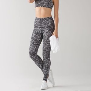 Lululemon Wunder Under Mini Cinder Lace White Black
